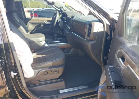 2024 Chevrolet Silverado 1500 4Wd Short Bed High Country z USA, uszkodzony, nr VIN 1GCUDJEL6RZ392988